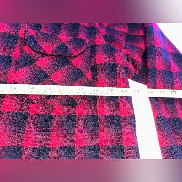 Pendleton Men’s Vintage Red & Black Buffalo Plaid Wool Flannel (M) - Picture 12 of 13